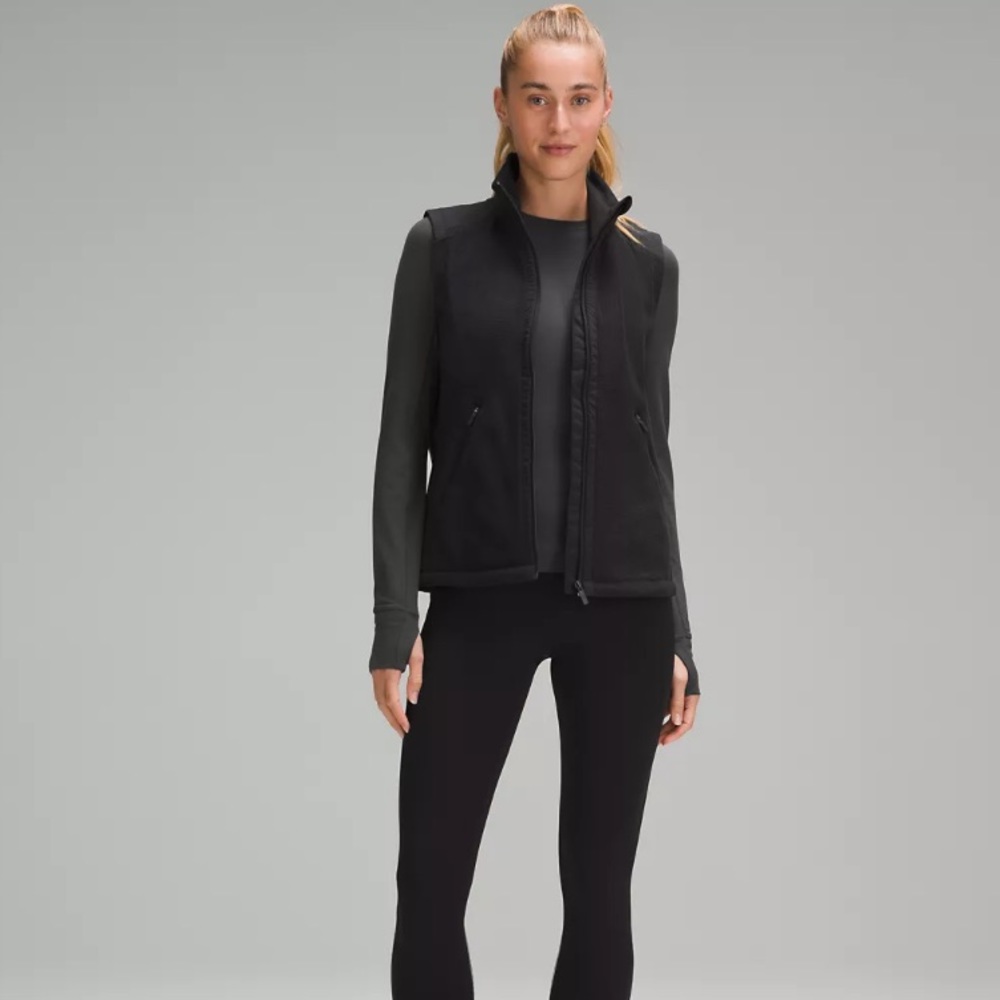 🆕WT! Lululemon Fleece-Lined Running Vest in Black • Woman’s Size 6 - Picture 7 of 10